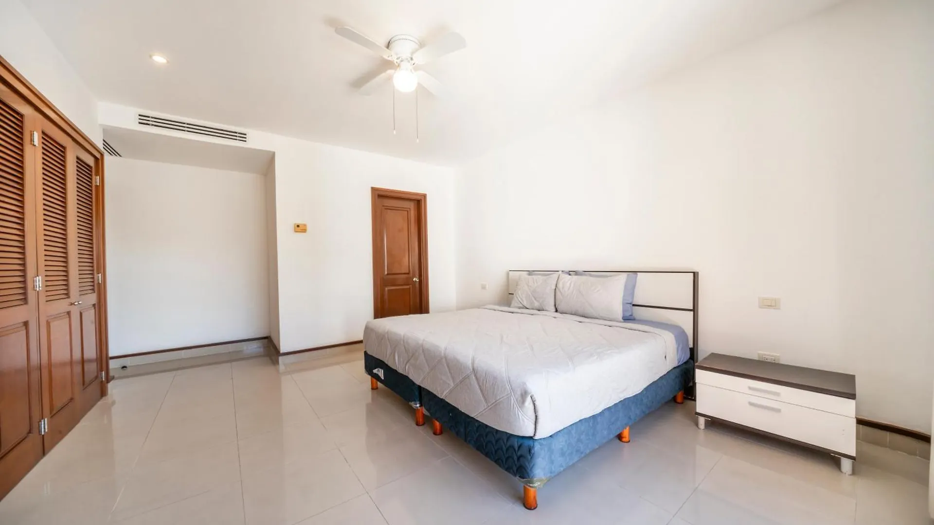 Luxury 1 Bedroom Condo With Pool And Fitness Center - Kaan 304 Playa del Carmen 0*,  Mexico
