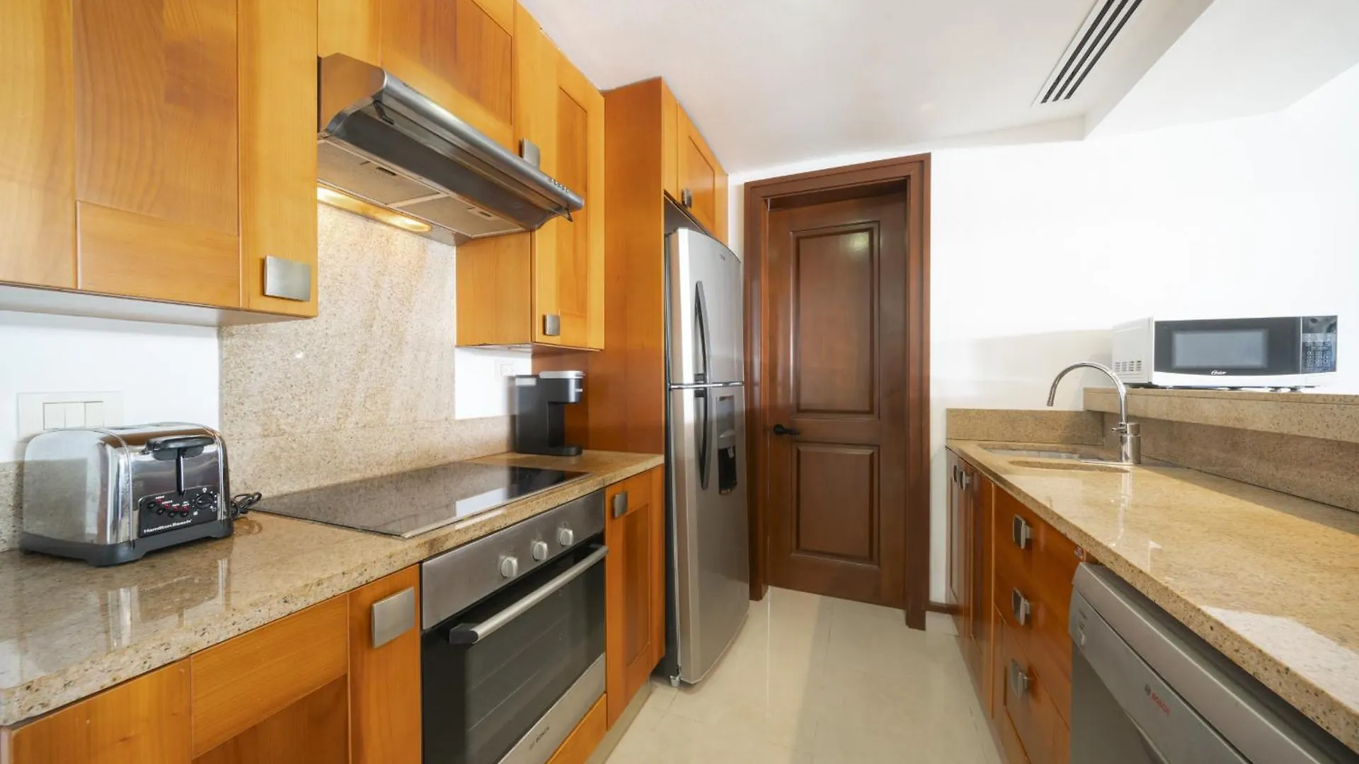 Luxury 1 Bedroom Condo With Pool And Fitness Center - Kaan 304 Playa del Carmen